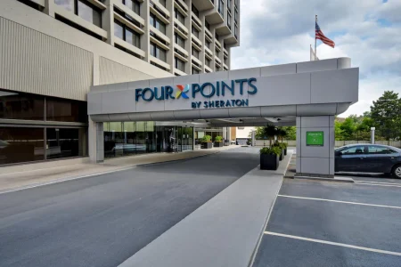 Four Points By Sheraton Boston Newton