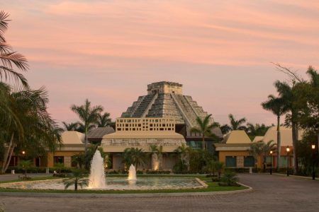 Iberostar Selection Paraíso Maya Suites – All Inclusive