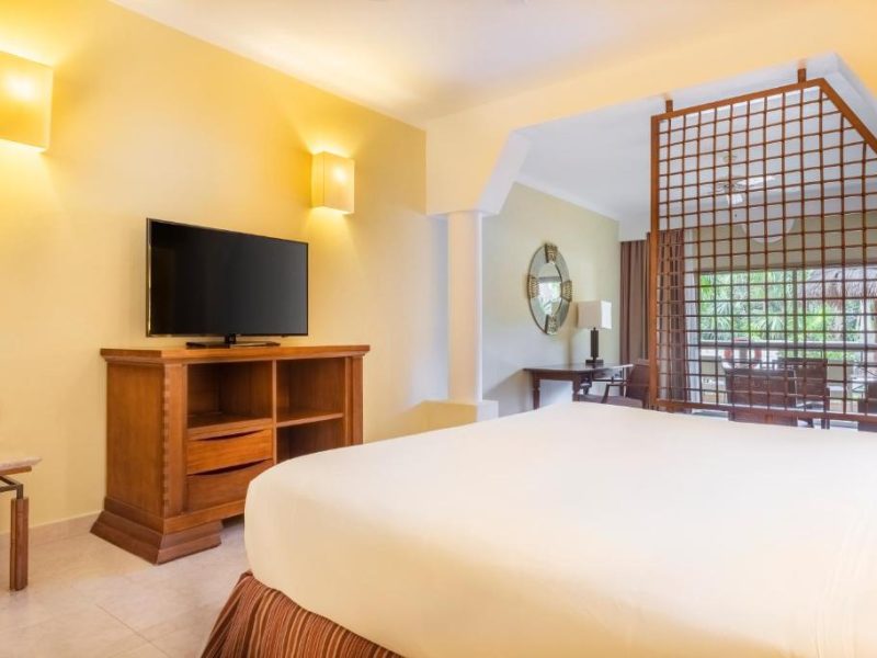 Junior Suite (Tropical View) – All Inclusive